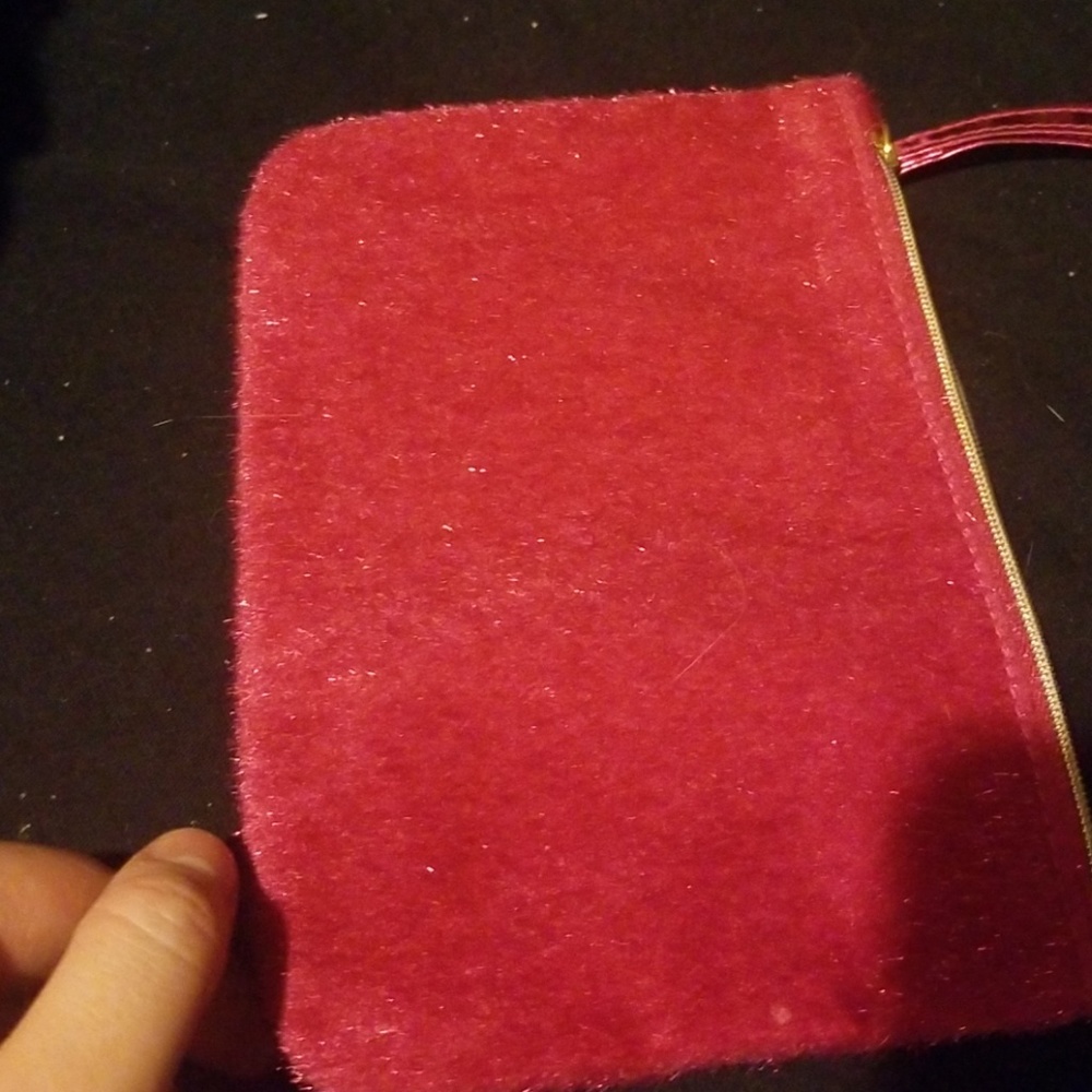 Ipsy bag - Picture 3 of 3